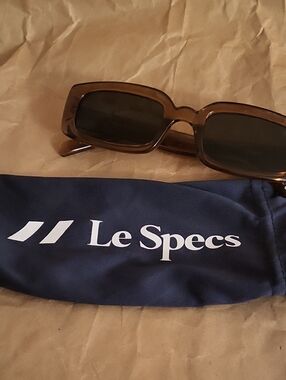 Le Specs Tan Rectangular Sunglasses Dynamite Tobacco